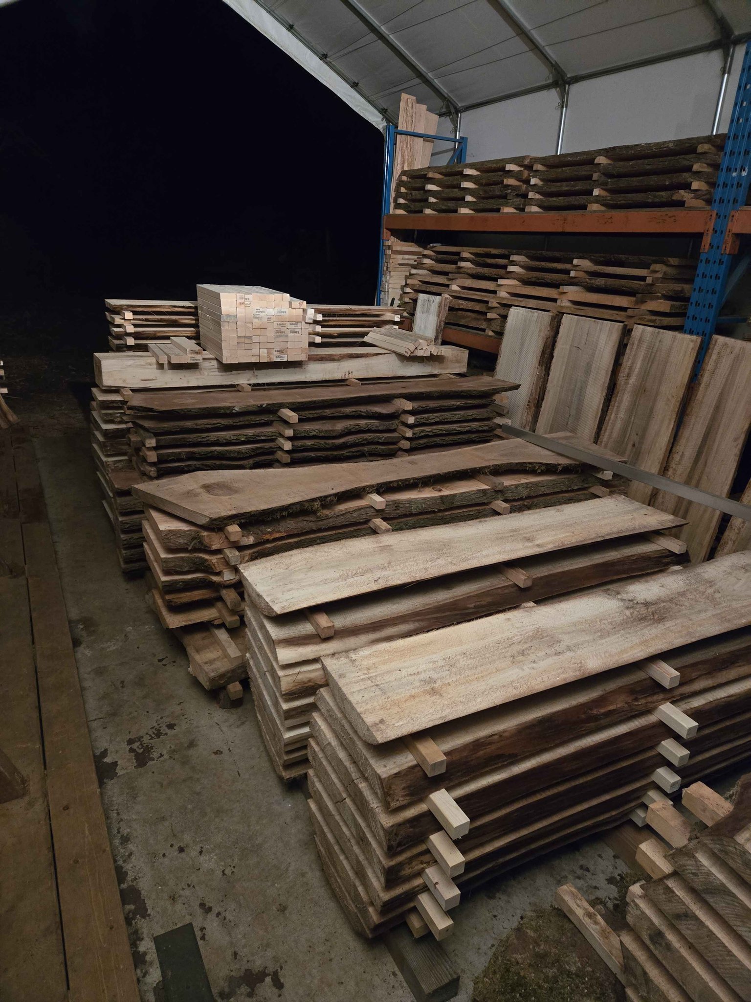 Live Edge Wood Slabs - Dining Tables, Benches, Signs, Shelves, Custom ...