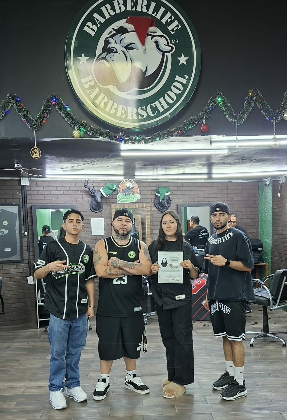 BarberLife - 🎓🔥 Hoy celebramos a quienes con disciplina, pasión y ...