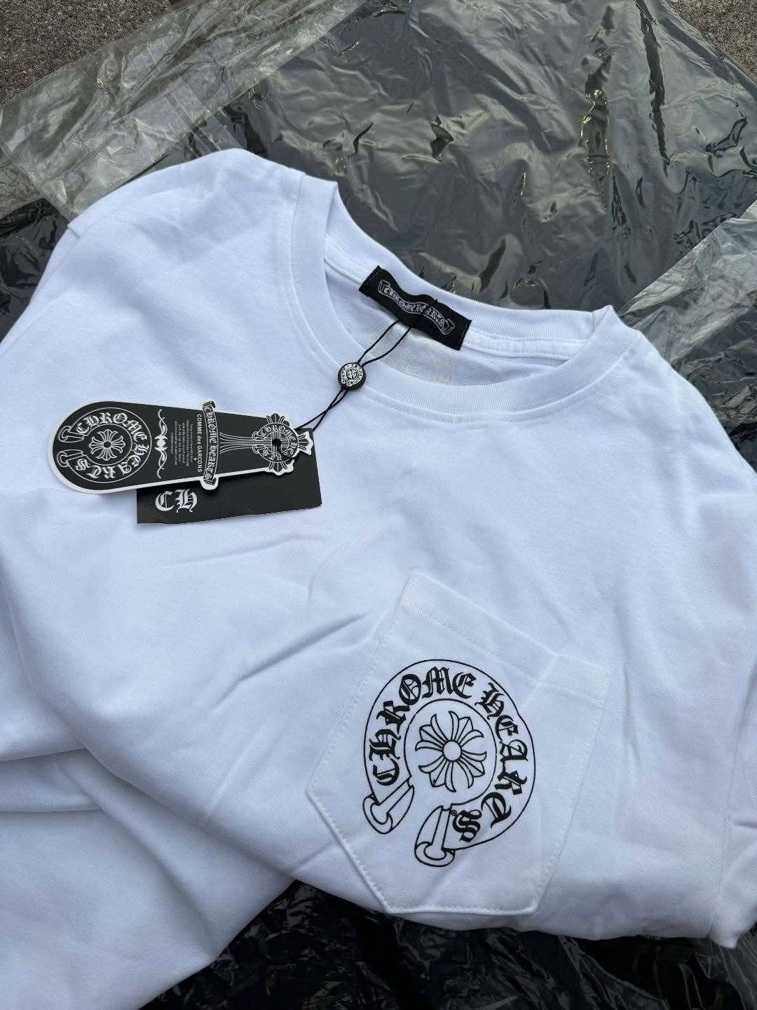 First release Chrome Hearts longsleeves 🗡️ Early 90s Belton tag
