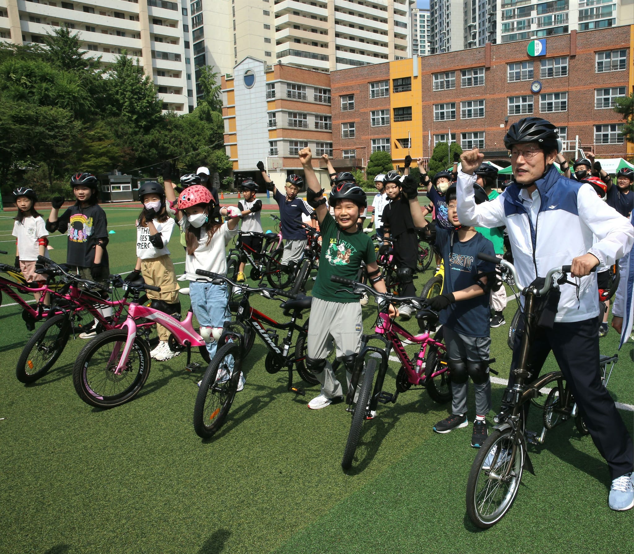 세계사연표 - 친구야, 내가 너를 처음 만났을 때, 솔직히 너는 별로였어. 울 엄마가 좋은 친구라며 소개했지만, 너를 처음 ...