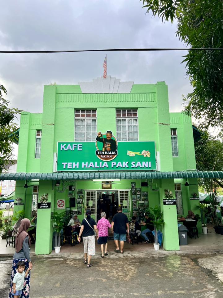 Teh Halia Pak Sani in Klang is a... - Will Travel For Food | Facebook