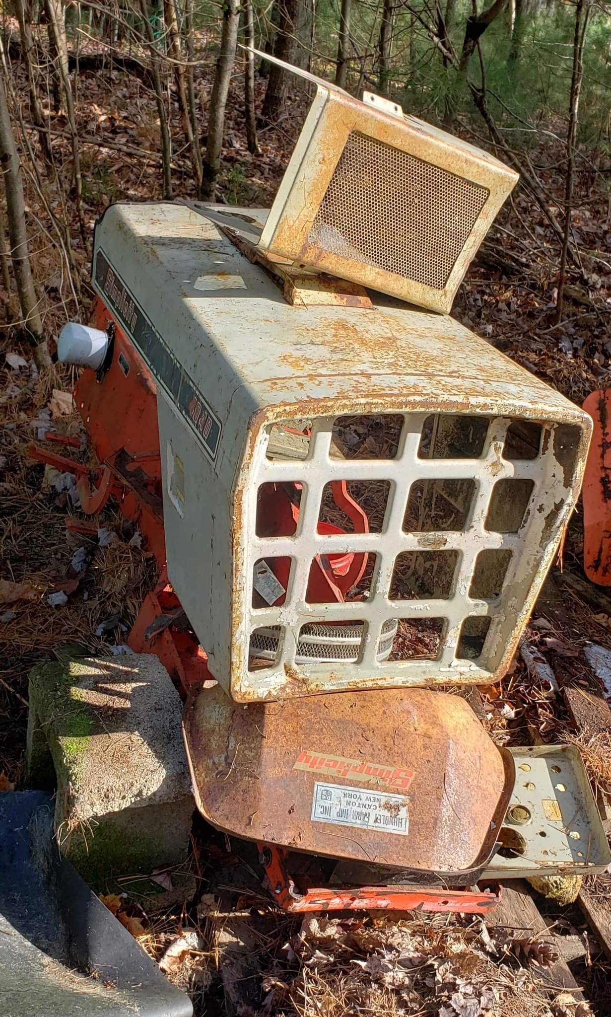 Allis Chalmers 616, 620, 720, Simplicity 4040, 4041, 9020, Wards Twin ...