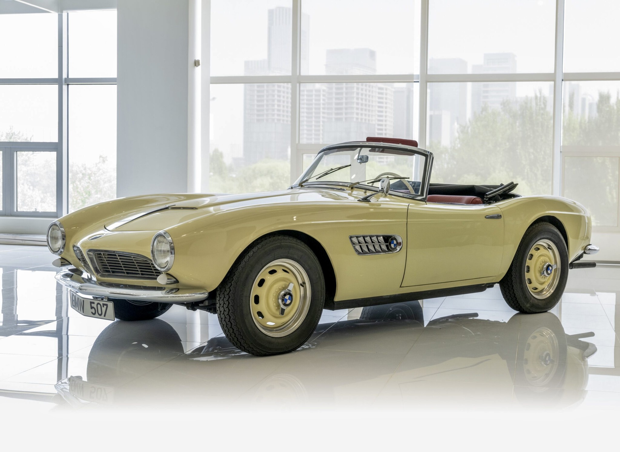 2000 BMW Z8 roadster tribute to 507