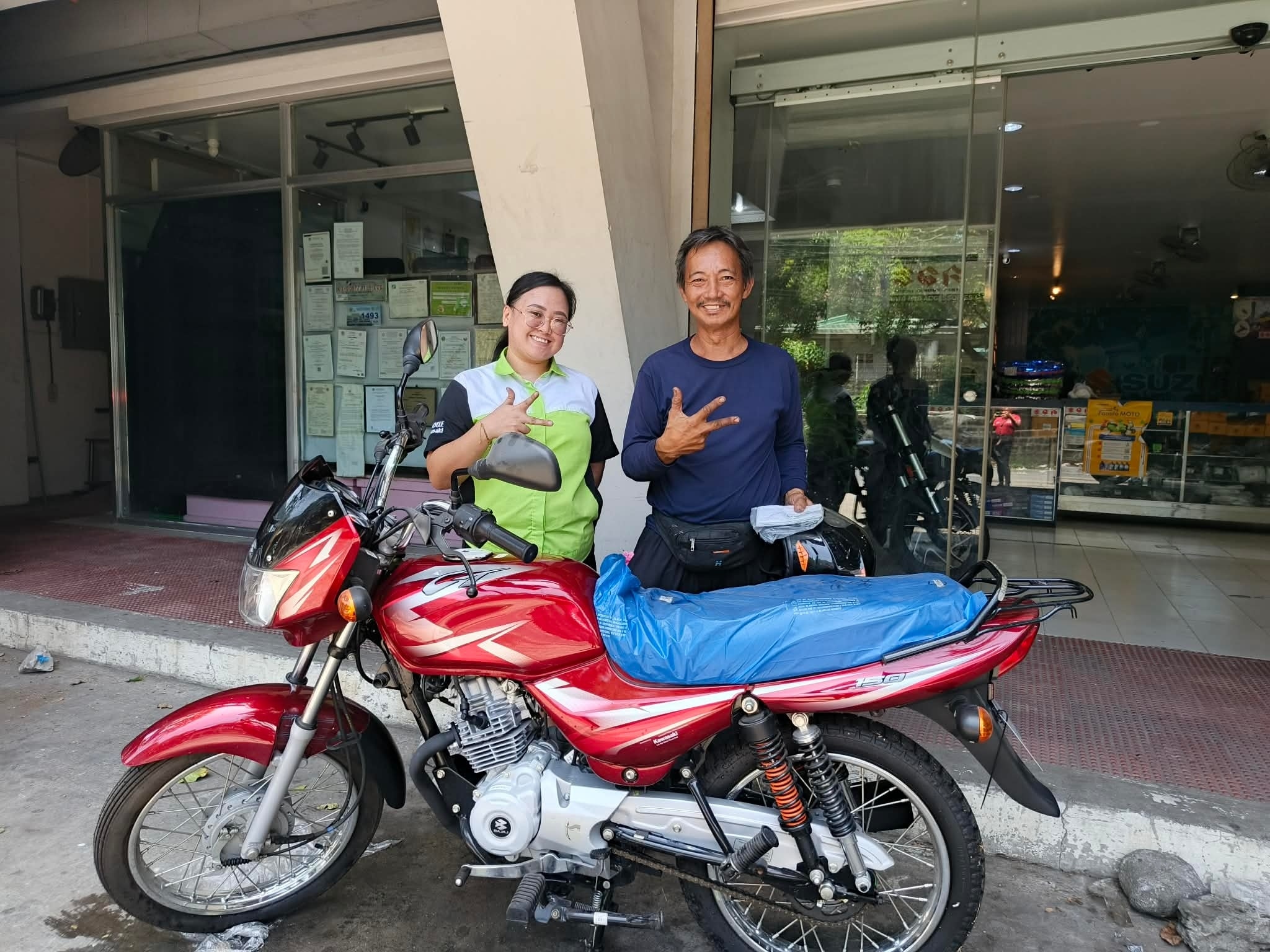 Congratulations 🥳🎊 Mr. Leo on your Brand New KAWASAKI BAJAJ