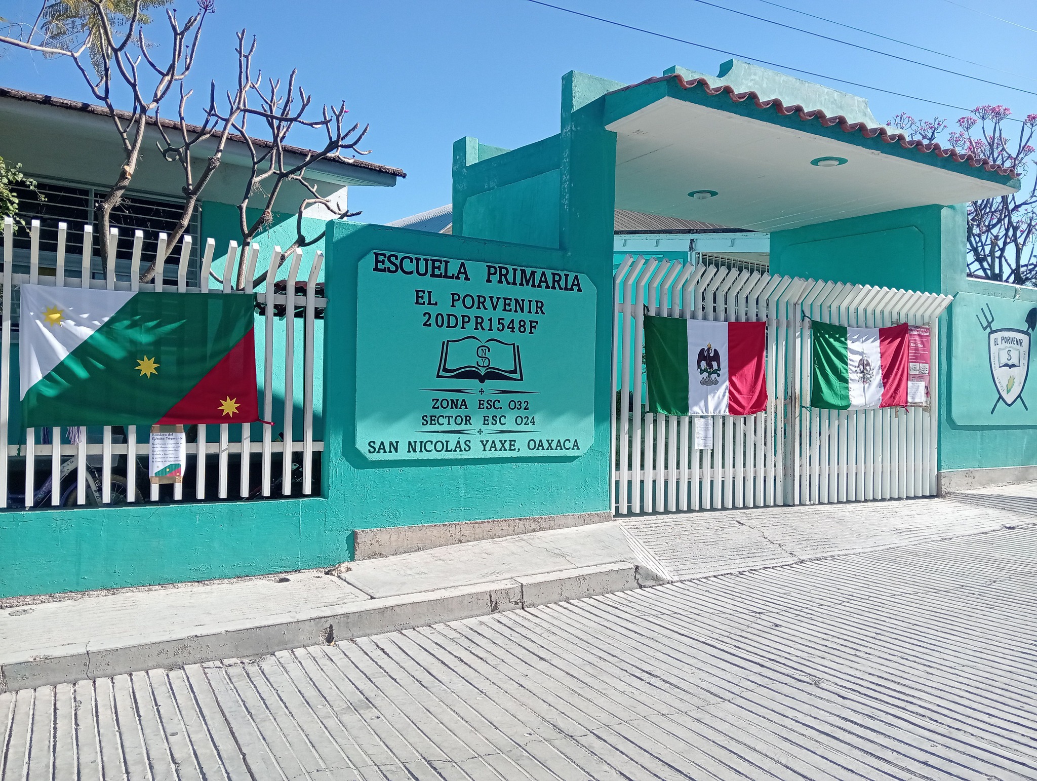 Escuela Primaria El Porvenir, San Nicolás Yaxe. | Yaxe