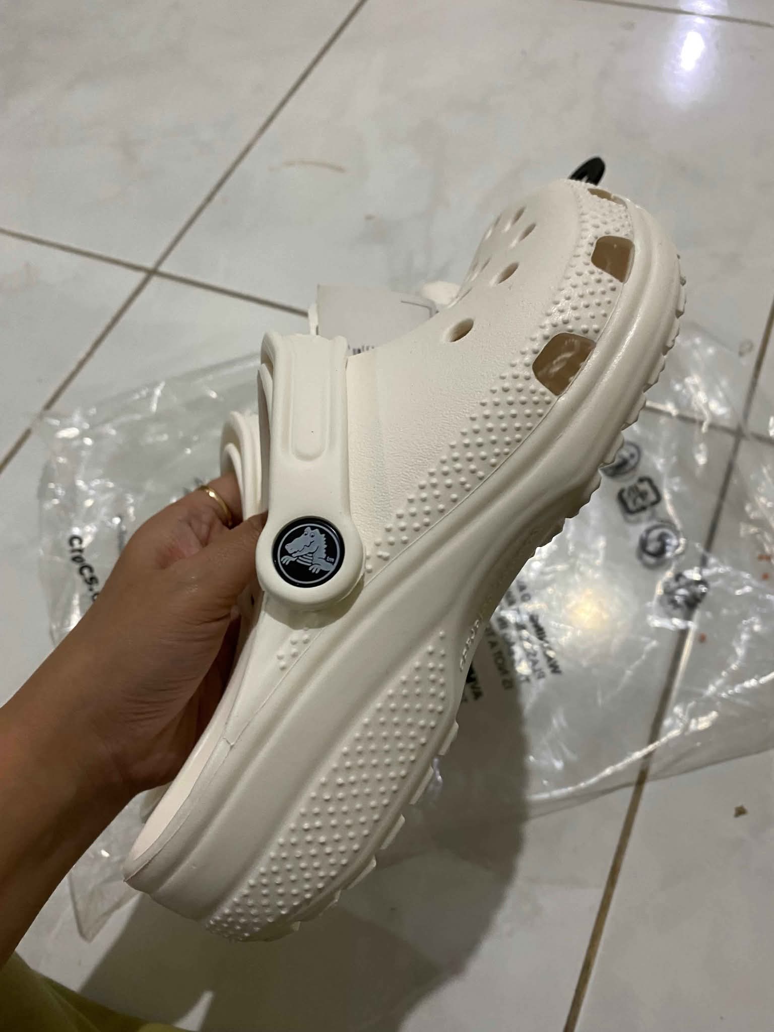 Crocs classic atmosfhere - Sandals & Flip Flops - Bandung | Facebook ...