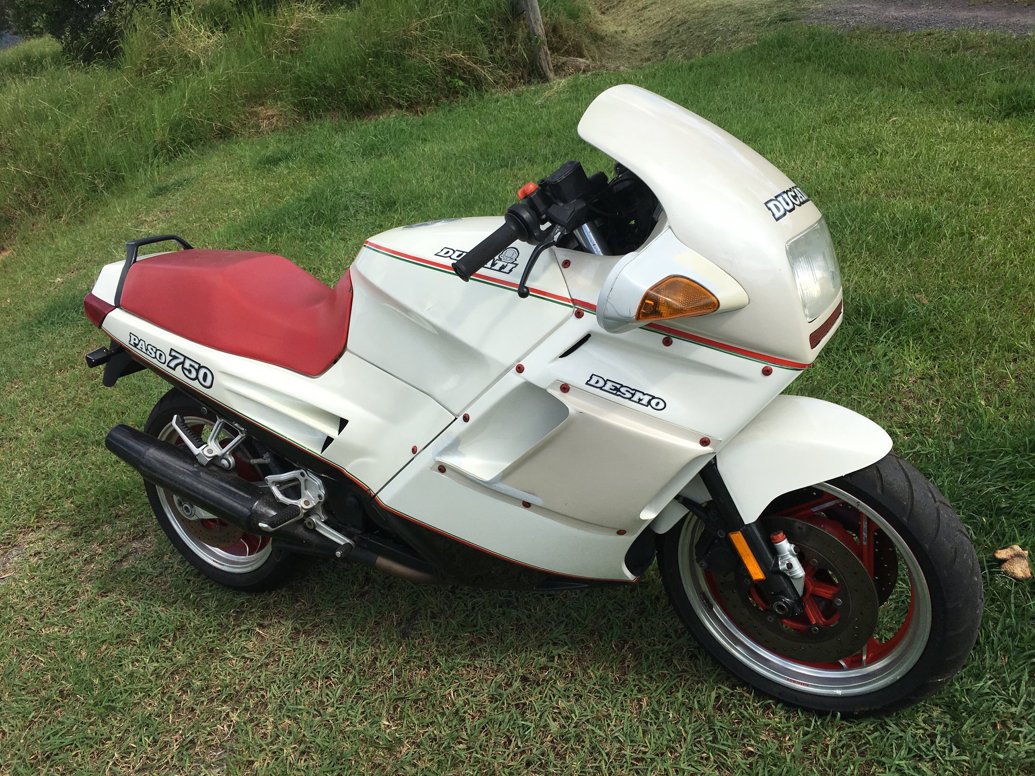 Compteur KMH Complet Pour Ducati 750 Paso 1986-1988 – Occasion, état Correct Avec Traces