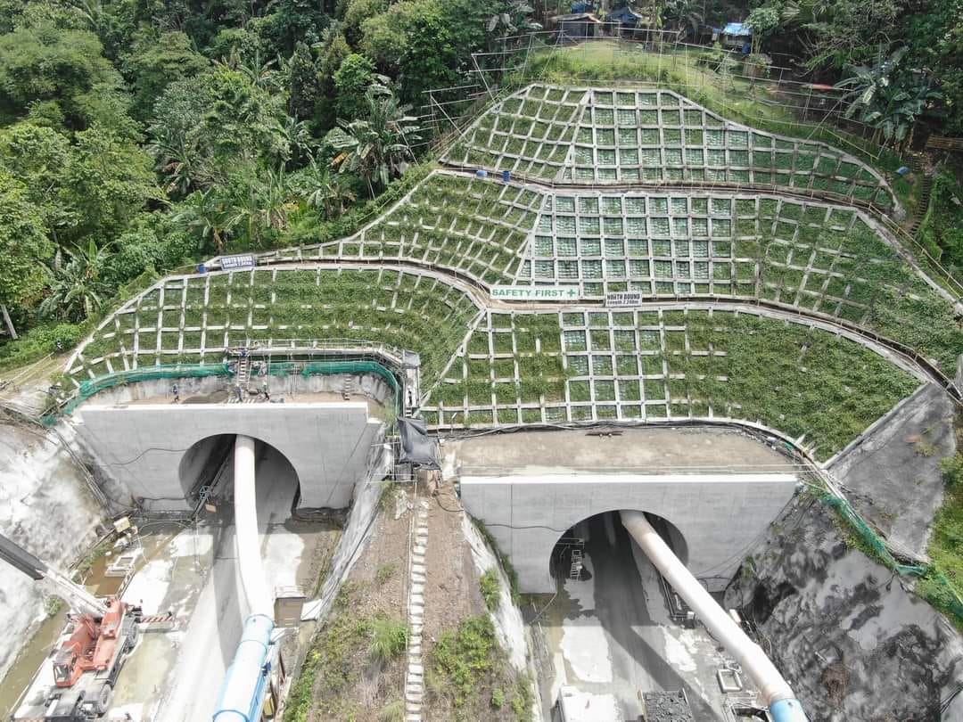 LOOK! DPWH MARKS SIGNIFICANT... - Metro Manila Subway Update