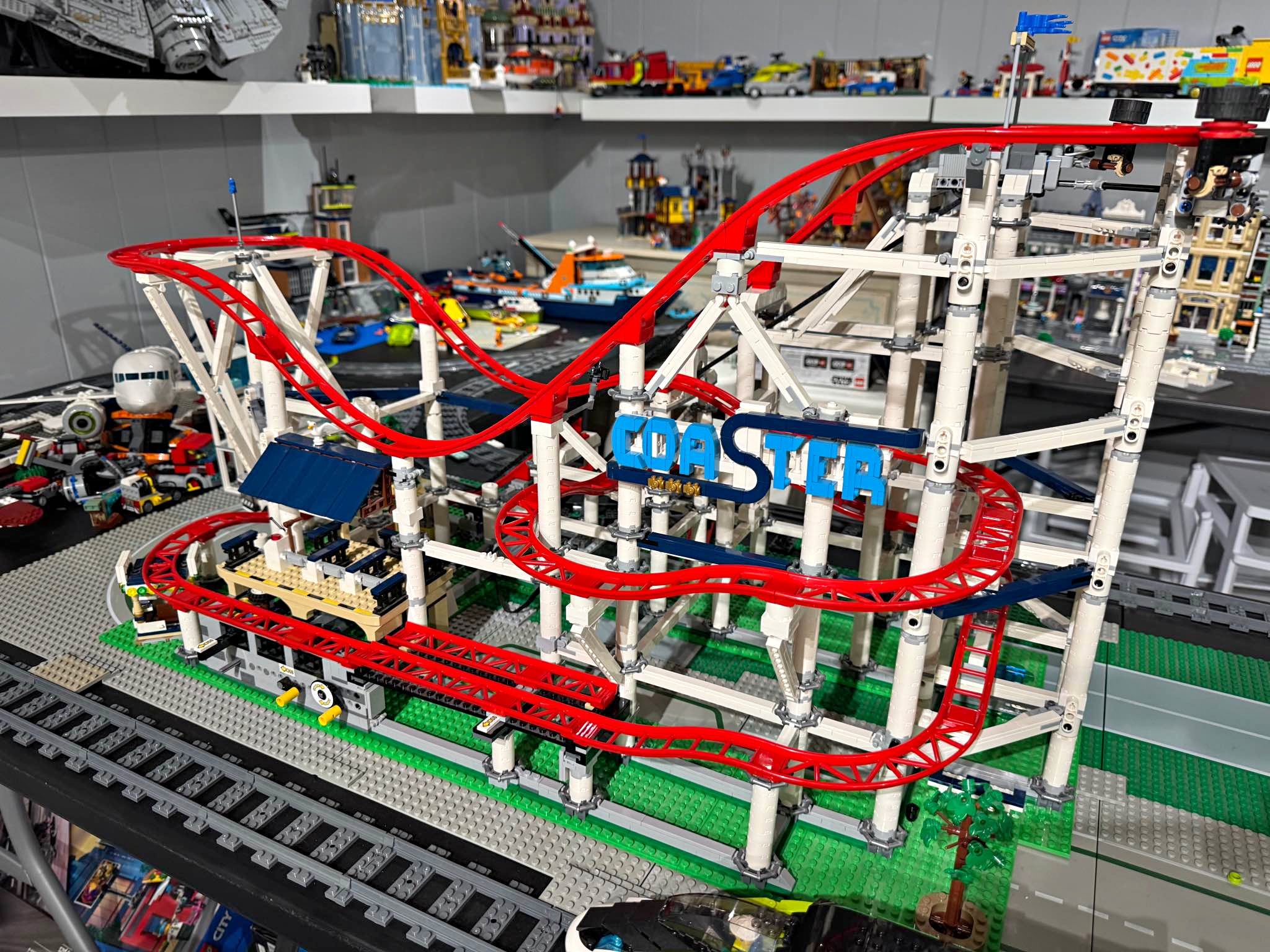 LEGO CREATOR 10261 Roller Coaster 100% complete with box and ...