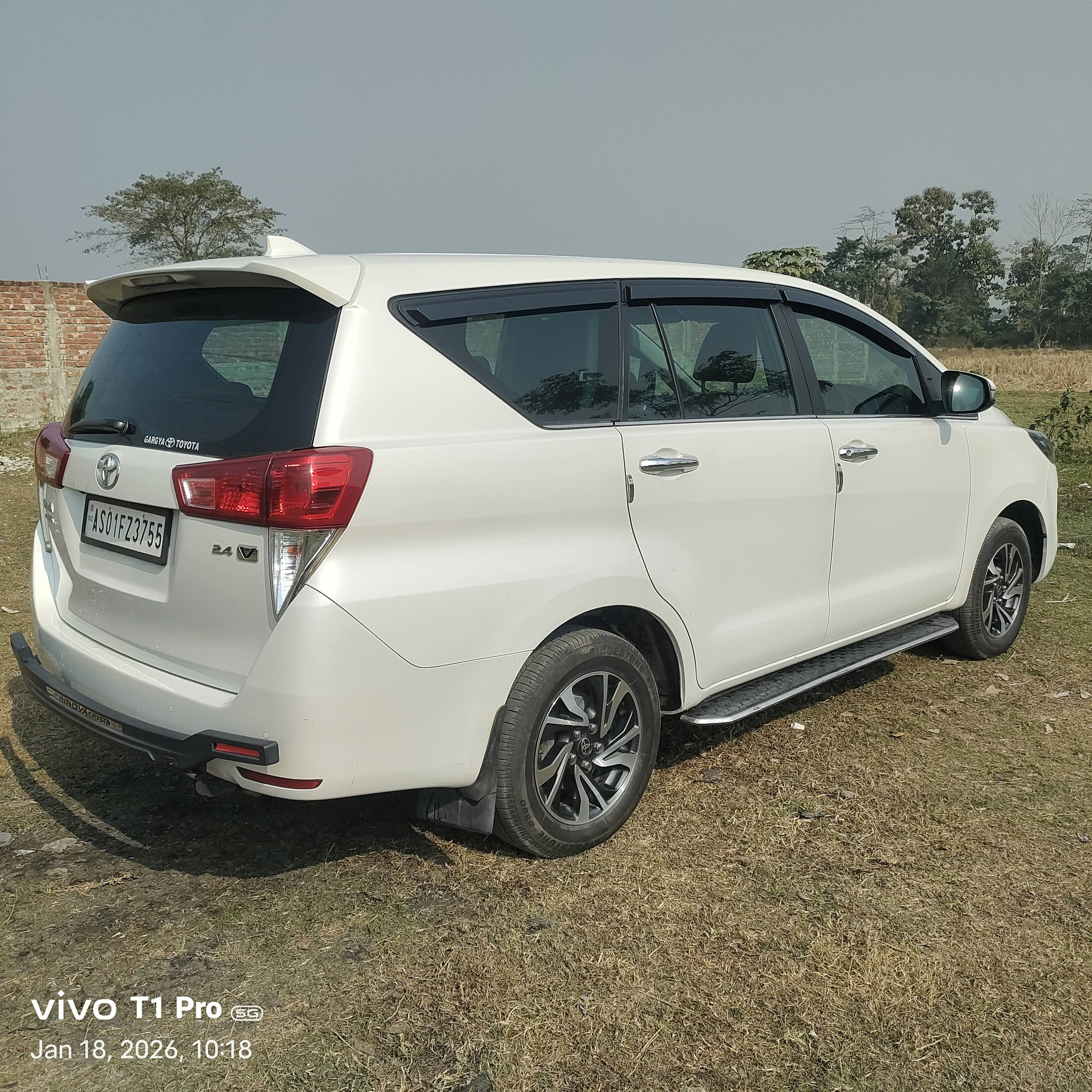 innova crista 1 year old for sale RUNNING 24000KM Call 091829