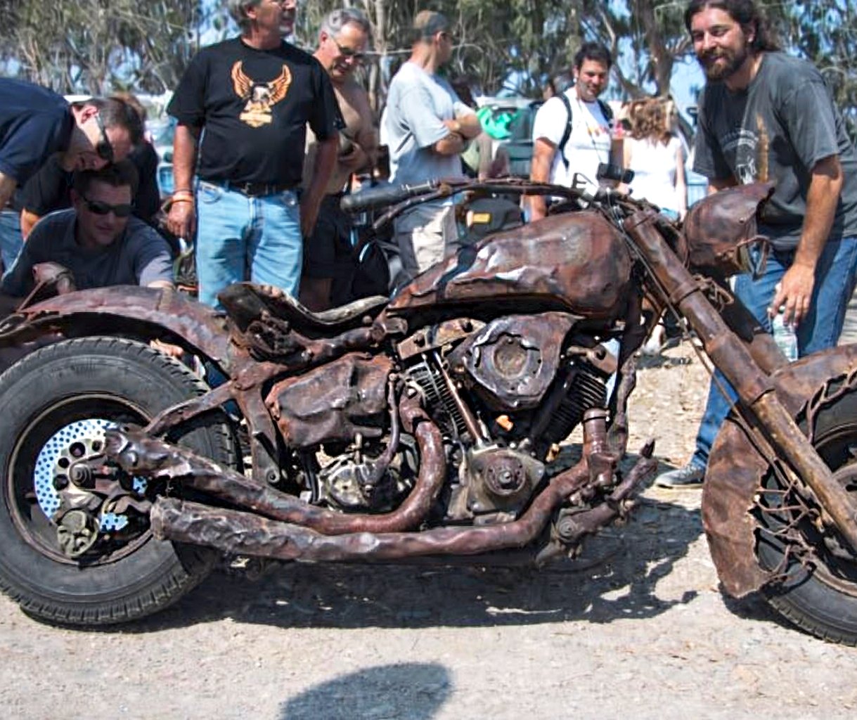 This ain’t rust… it’s history. 🏍️🔥 - Harley Davidson People | Facebook