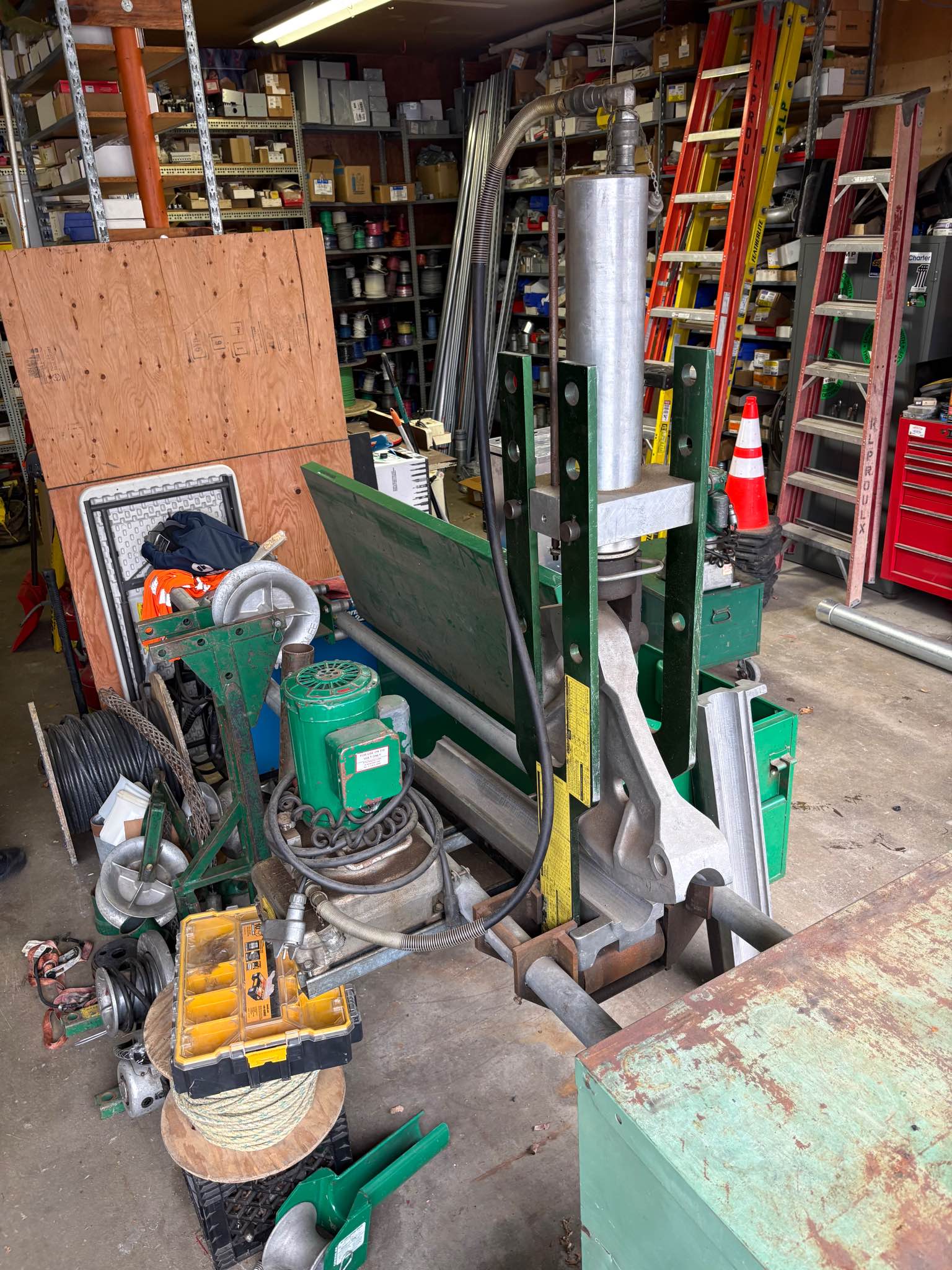 Greenlee 881 camtrack bender - Weight Lifting Machines & Racks - Lowell ...