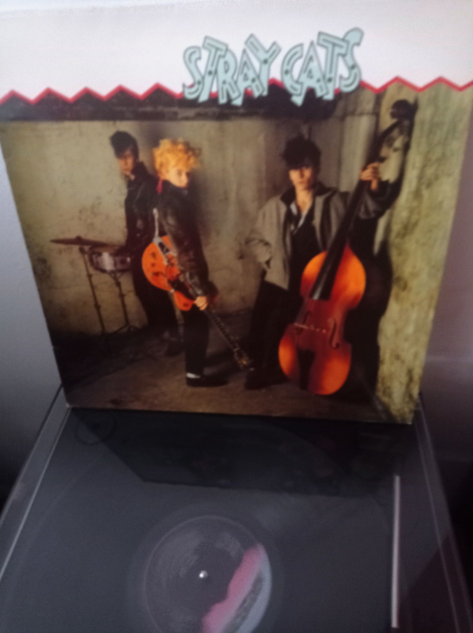 Stray Cats - Live At Montreux (1981) #rockabilly #straycats 01