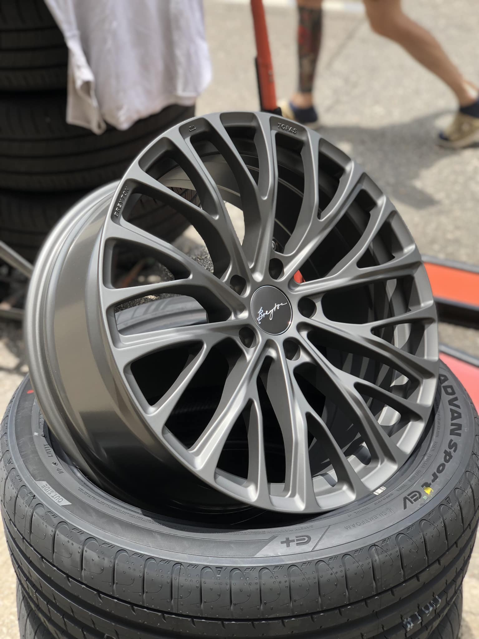 Breyton topas 20X8.5 et35 5x120 Matte Gunmetal Rage your dream 