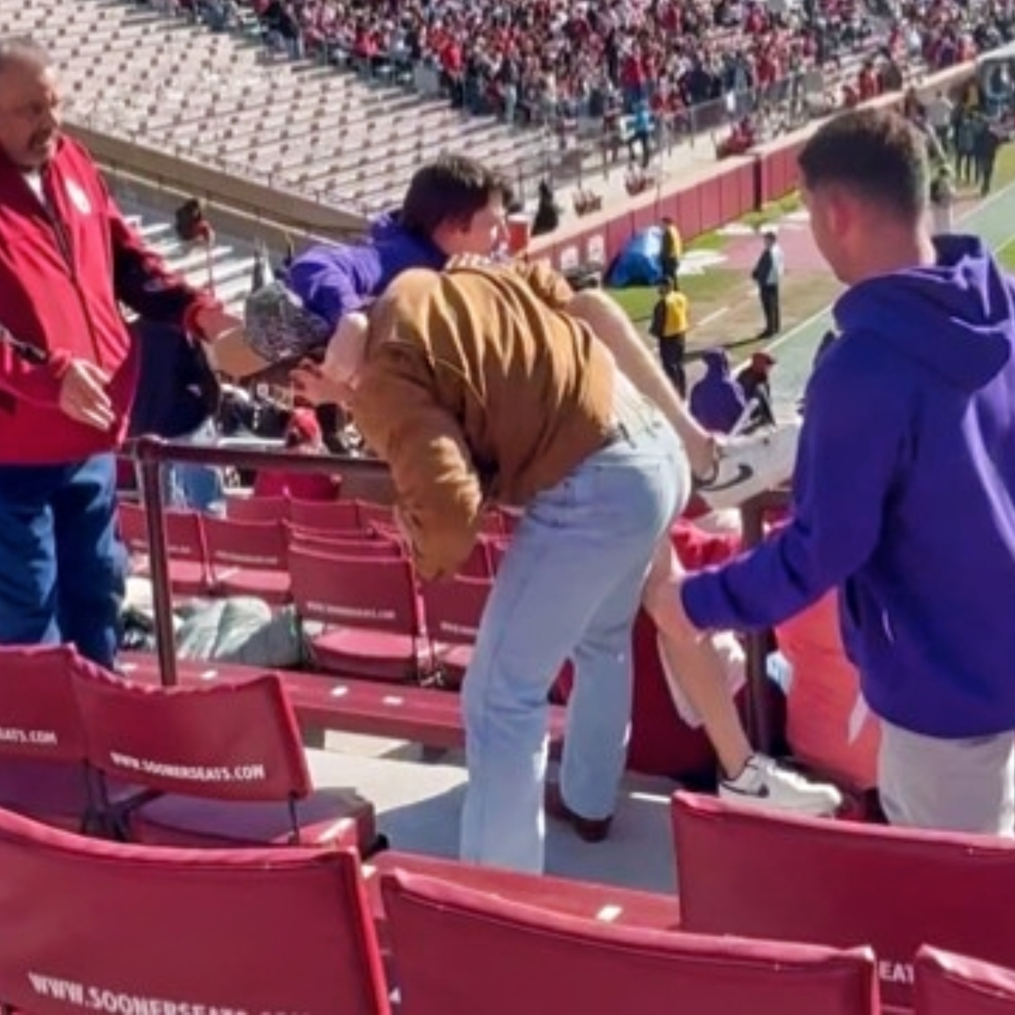 NFL - Oklahoma Sooners Fan Body Slams LSU Staffer During Wild ...