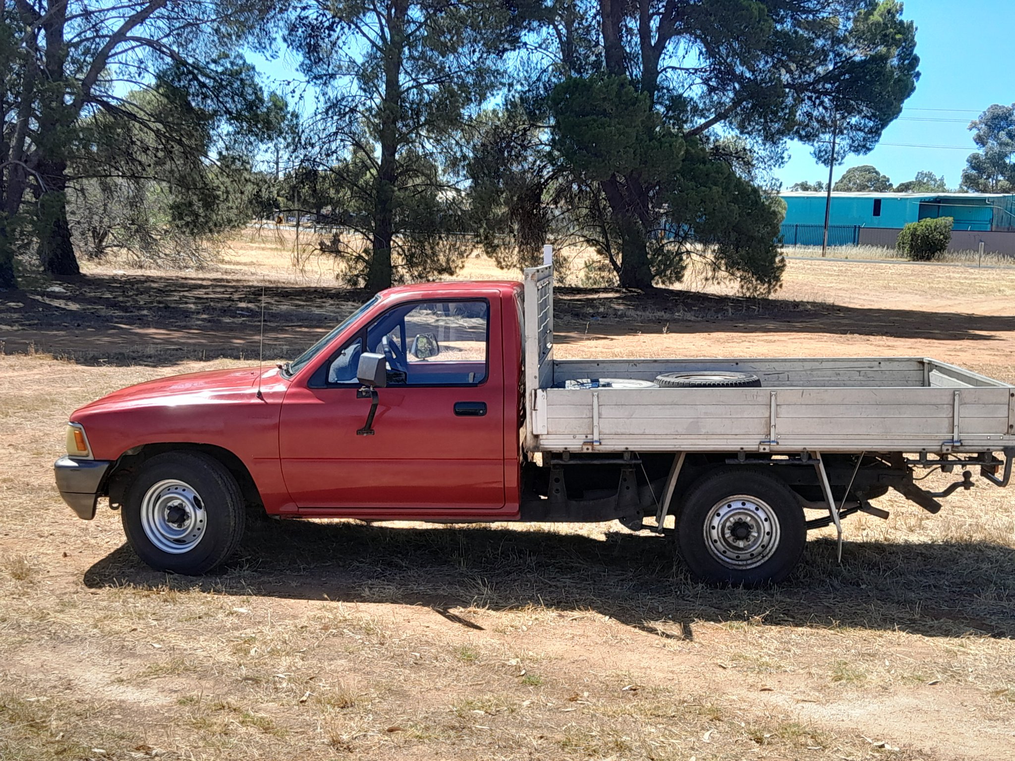 1990 Toyota hilux rn85 22r - Commercial Vehicles - Adelaide, South ...