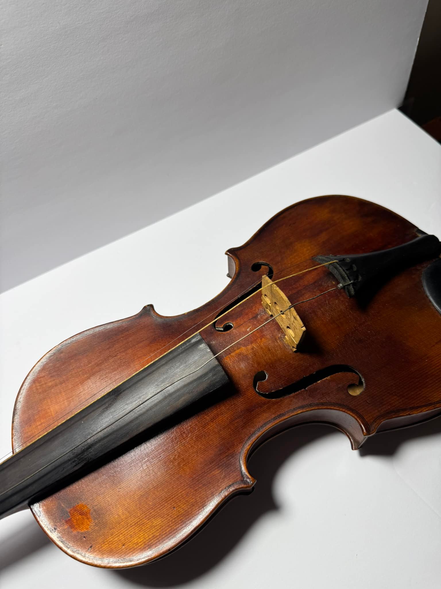 Hi 👋🏽 I have a violin made by a company called ARS music, model