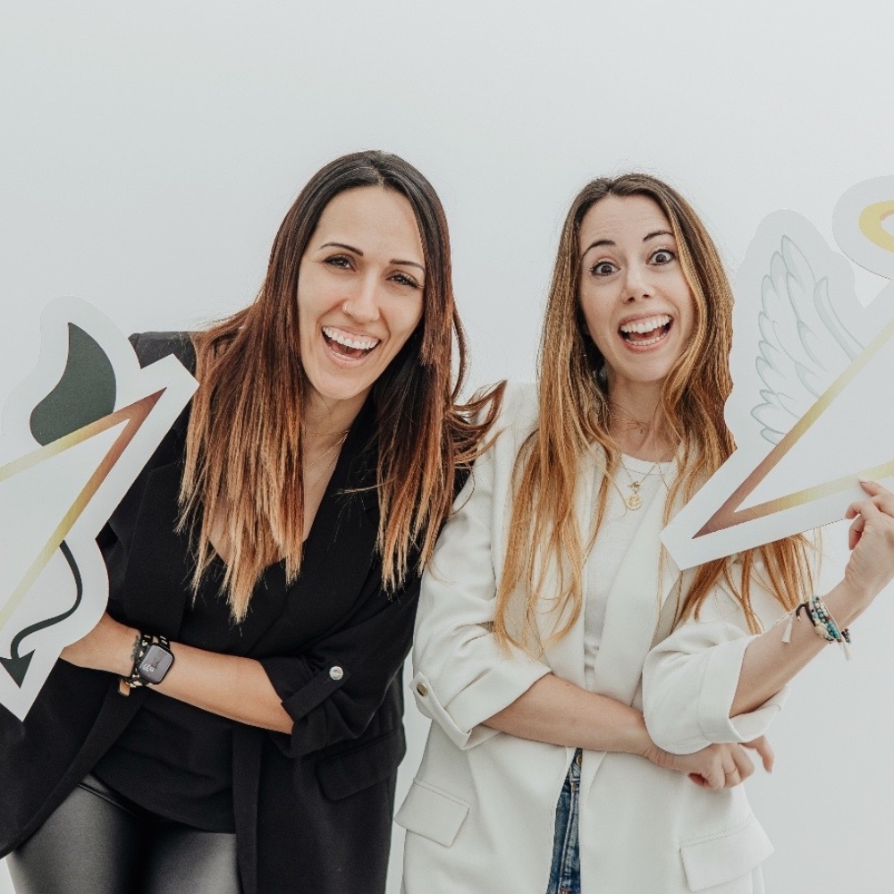 exclusiva-laura-y-mireia-confirman-los-rumores-oficialmente-la