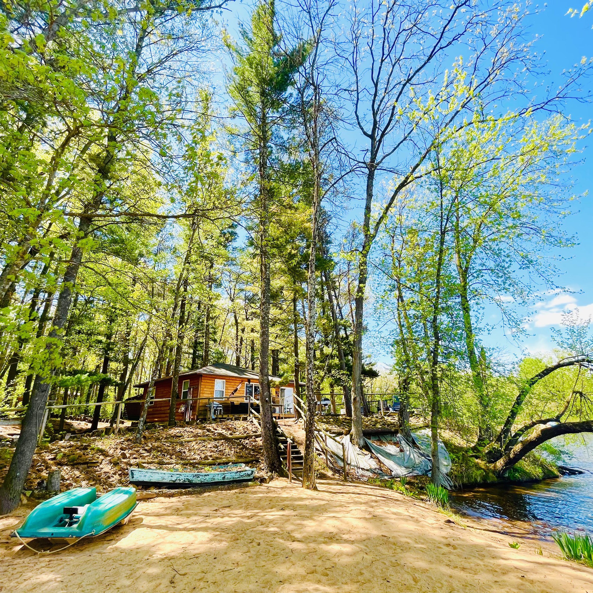 Fall colors enjoy a cabin ! | Soaring Pines Lakefront Cabin