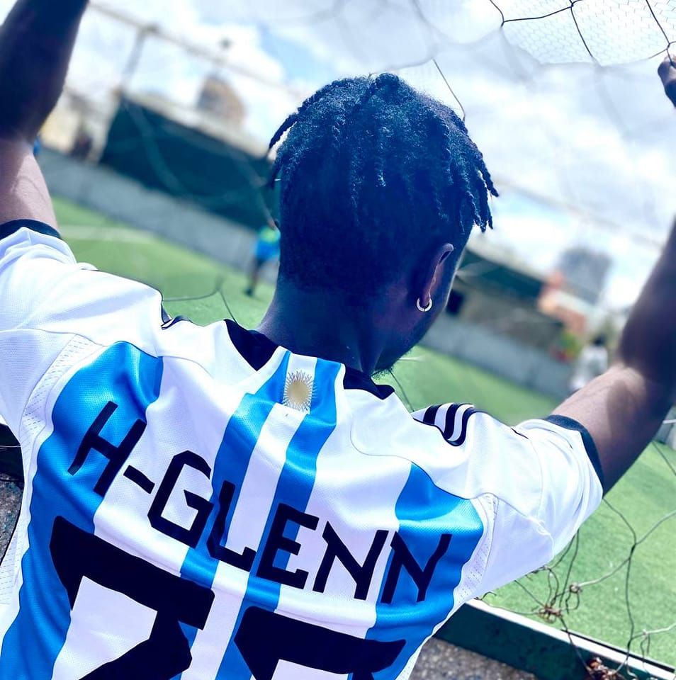 Hardy Glenn - 🇫🇷 : Aluminium 🇨🇫 : Allu Gobongo ,... | Facebook
