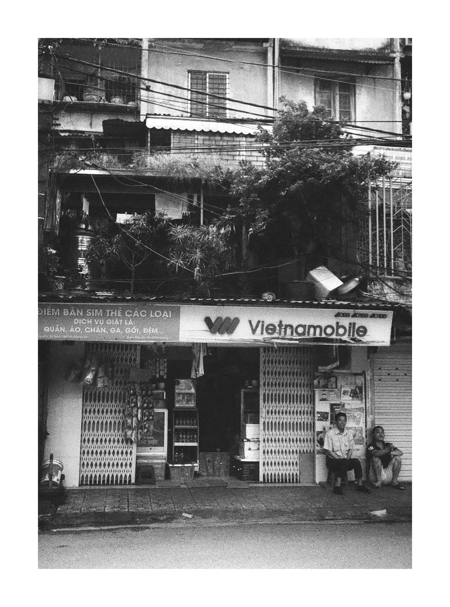 Olympus Pen EE3 half frame photography near Senso-ji Temple