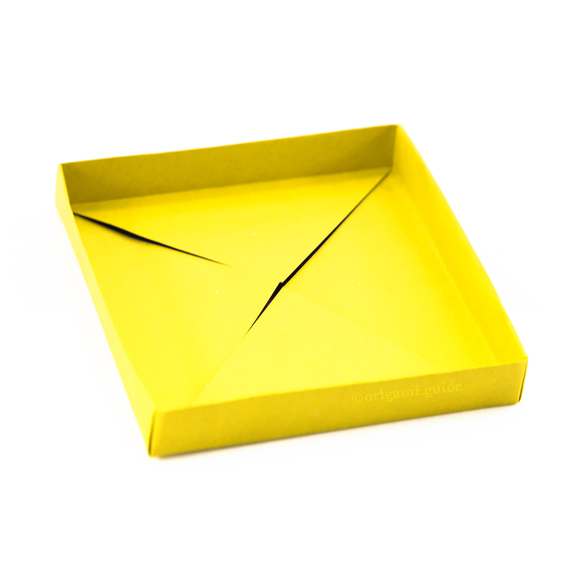 Origami Guide - How To Make A Shallow Origami Box - Learn...