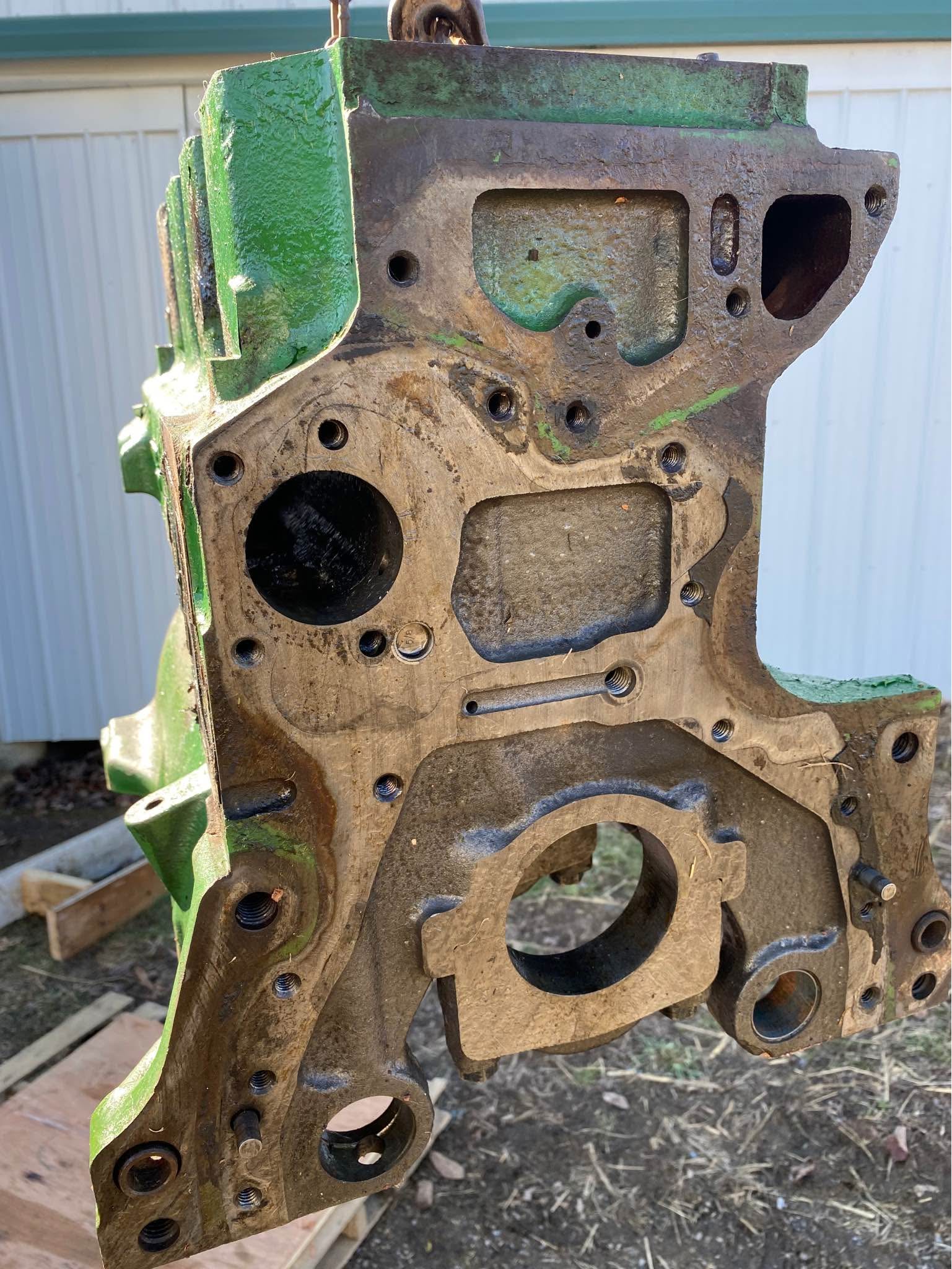 John Deere 2640 engine block (fits other models) - Car Engines & Engine ...