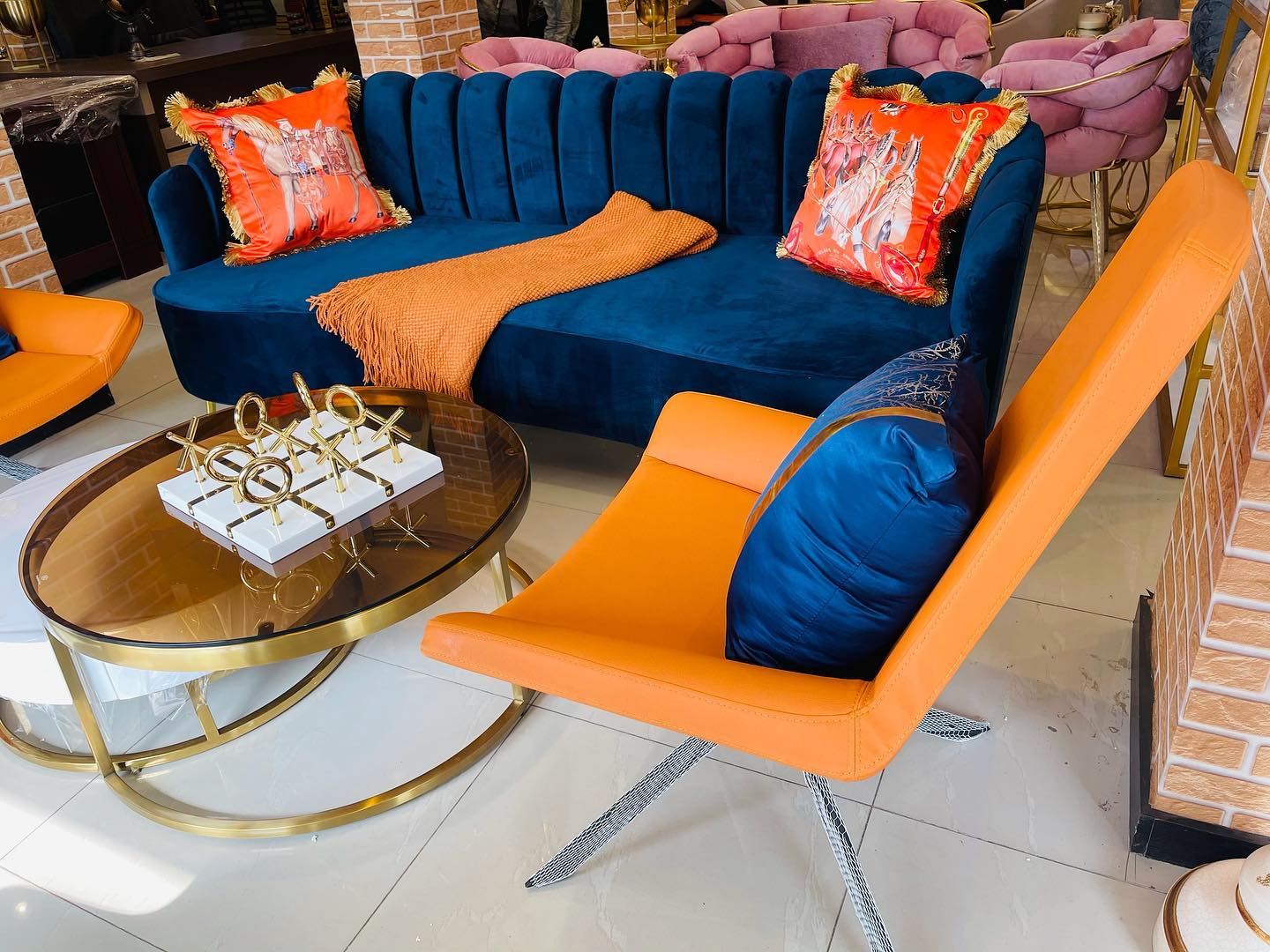Addeyholar - New arrival 🙌 mini sofa set with pop of...