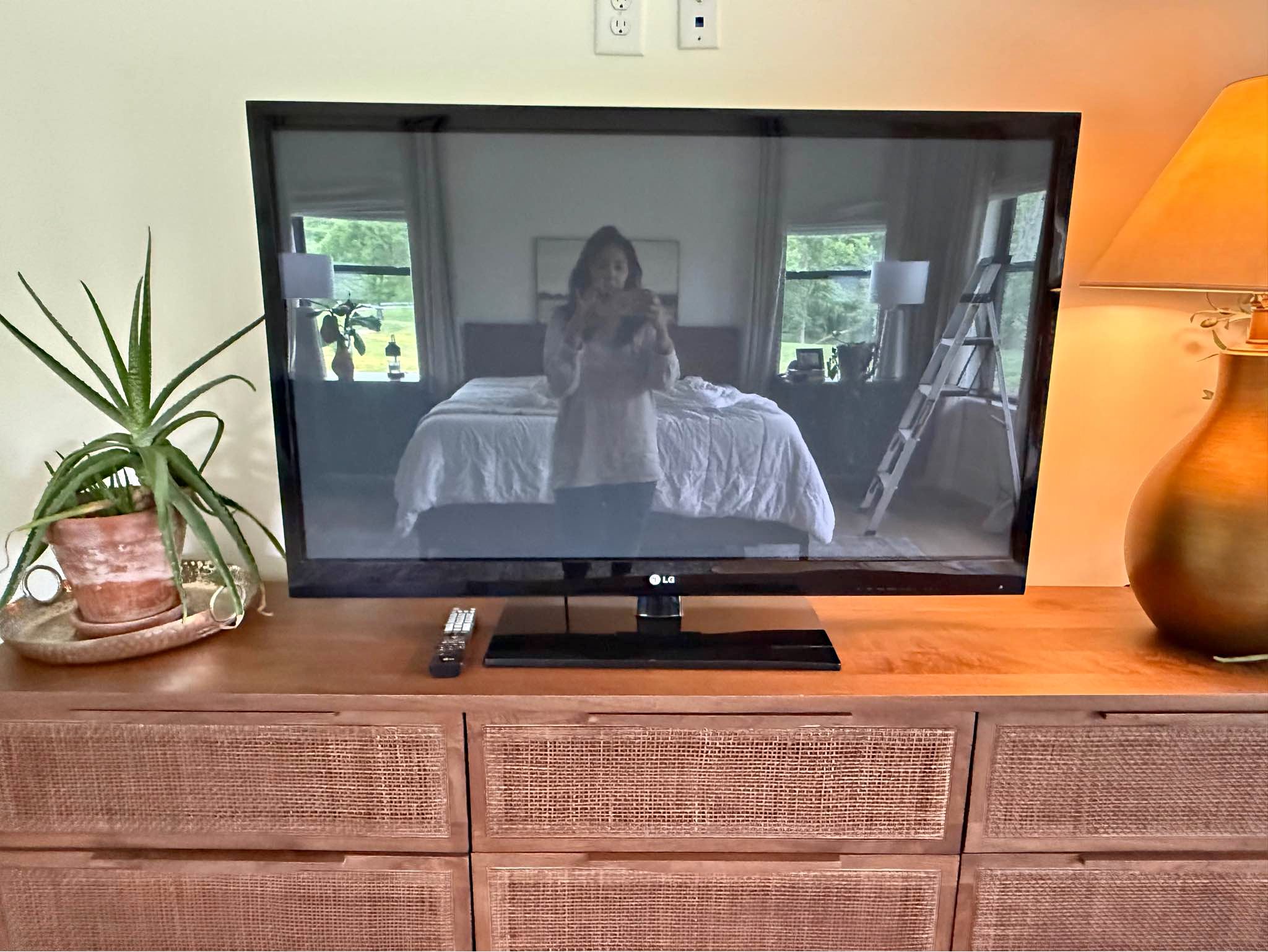 46” LG tv with stand - TV's - Thompsons Station, Tennessee | Facebook ...