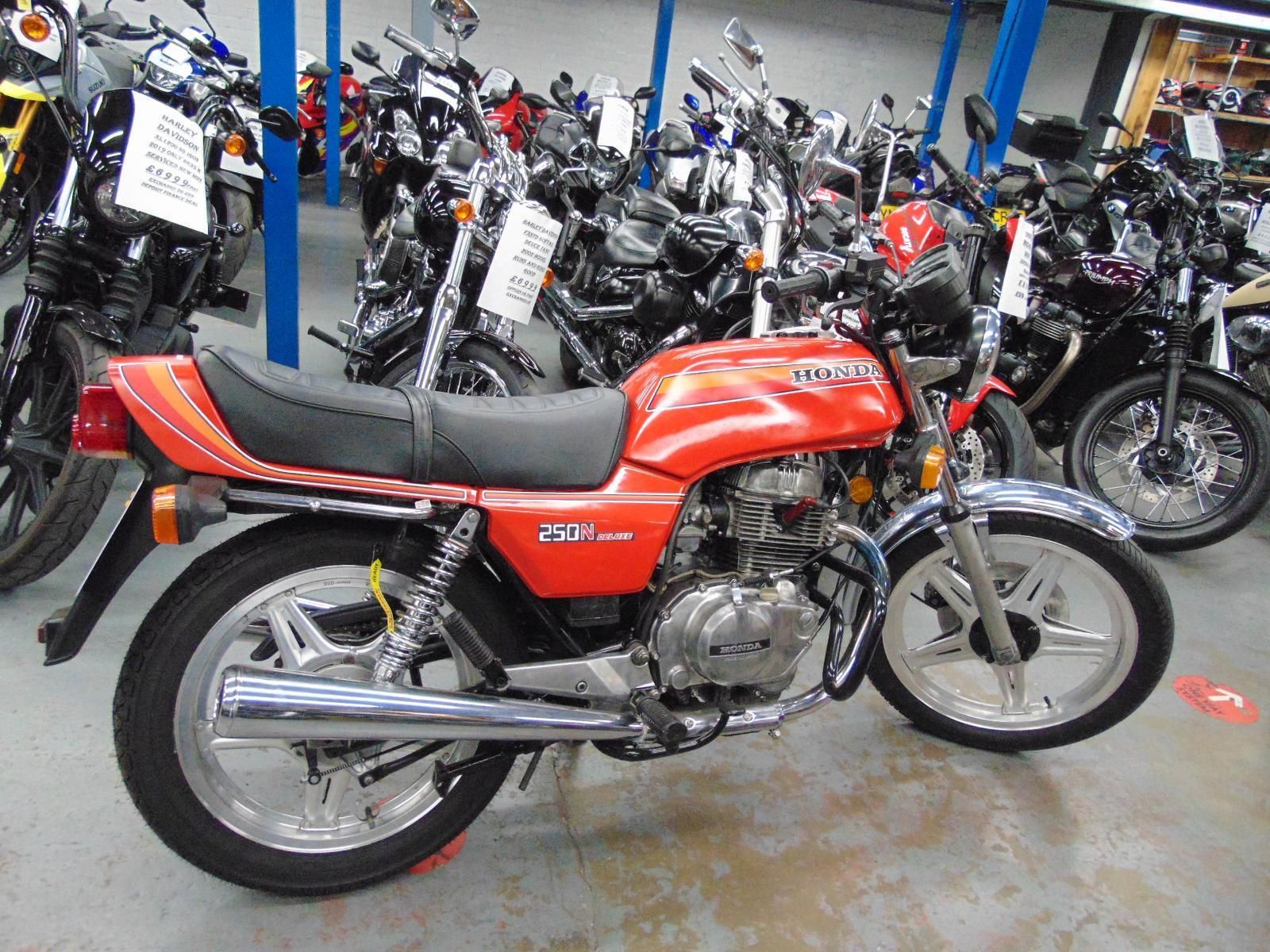 CM250T外装フルセット Honda