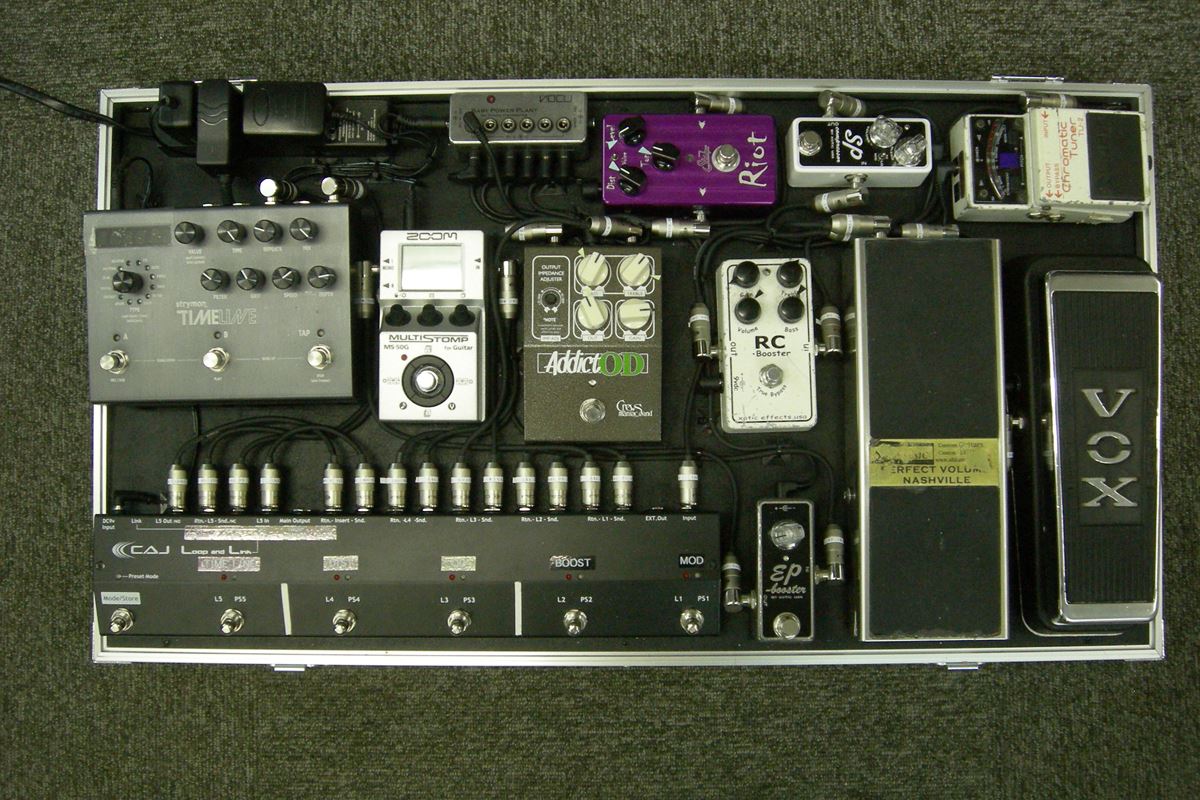 ’s effects クローンペダル cleaks 11 by Custom Audio Japan 是永巧一氏のペダルボードが完成