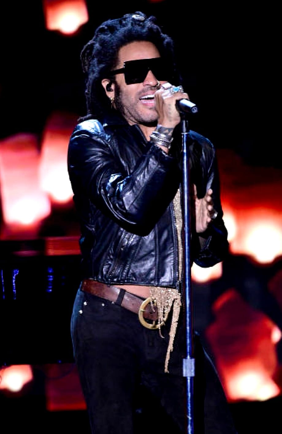 lennykravitz performing for H.O.R.D.E Festival at the Shoreline