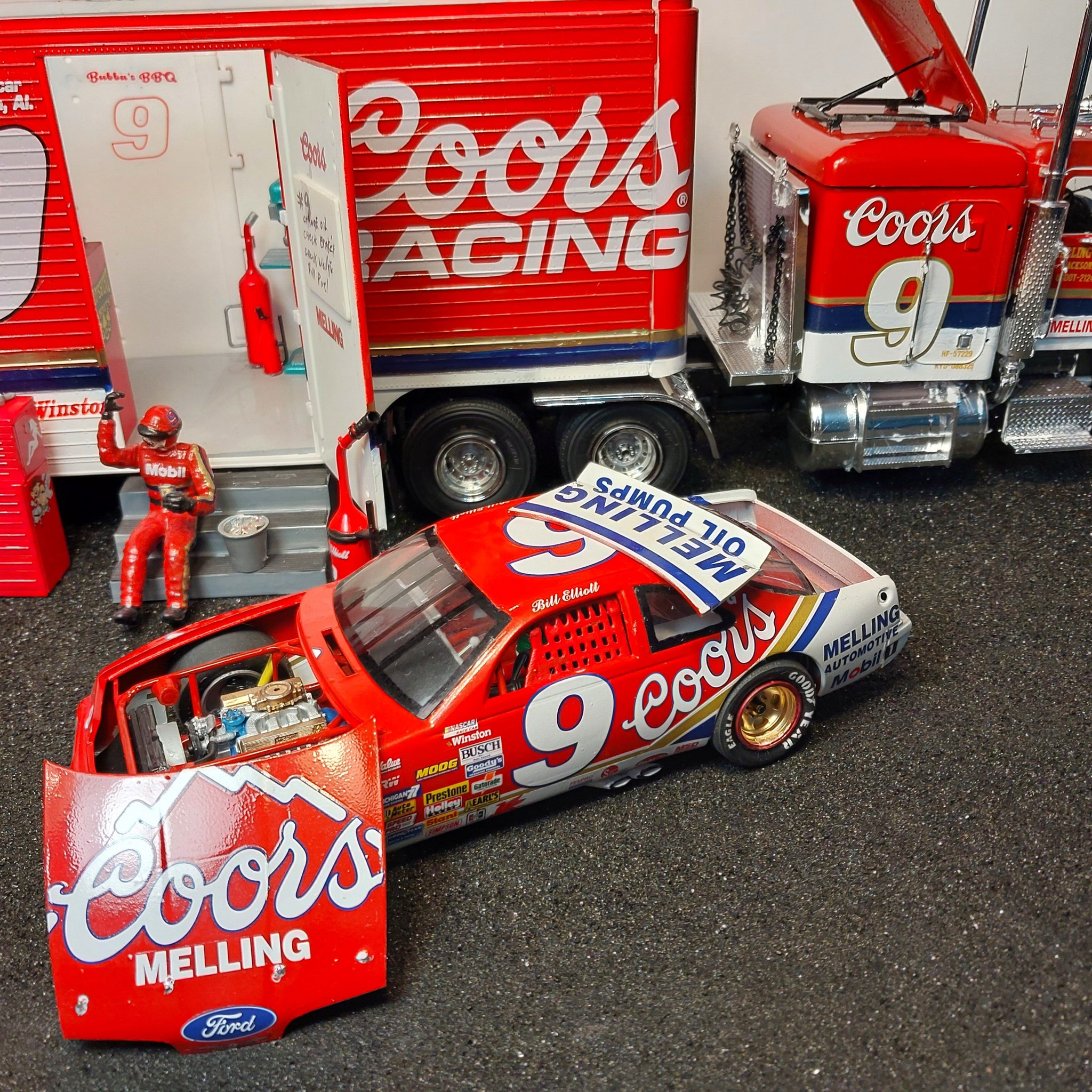 Bill Elliott's 1990 Coors Ford Thunderbird Race Team Model