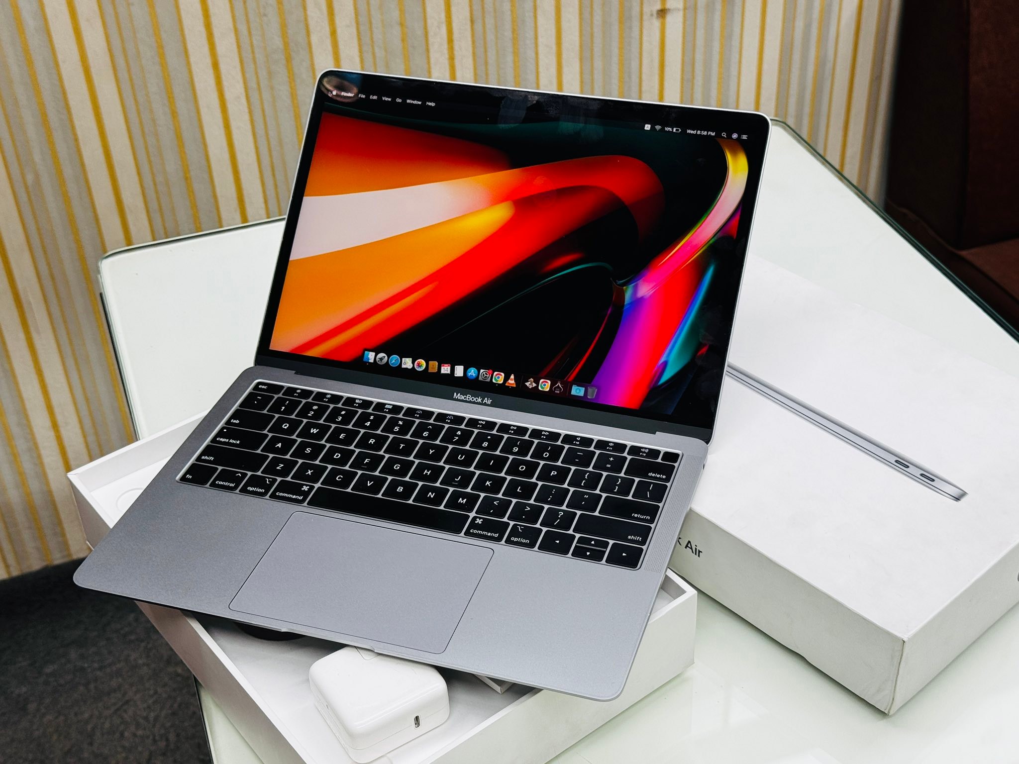 Apple MacBook Air A1937 for sale