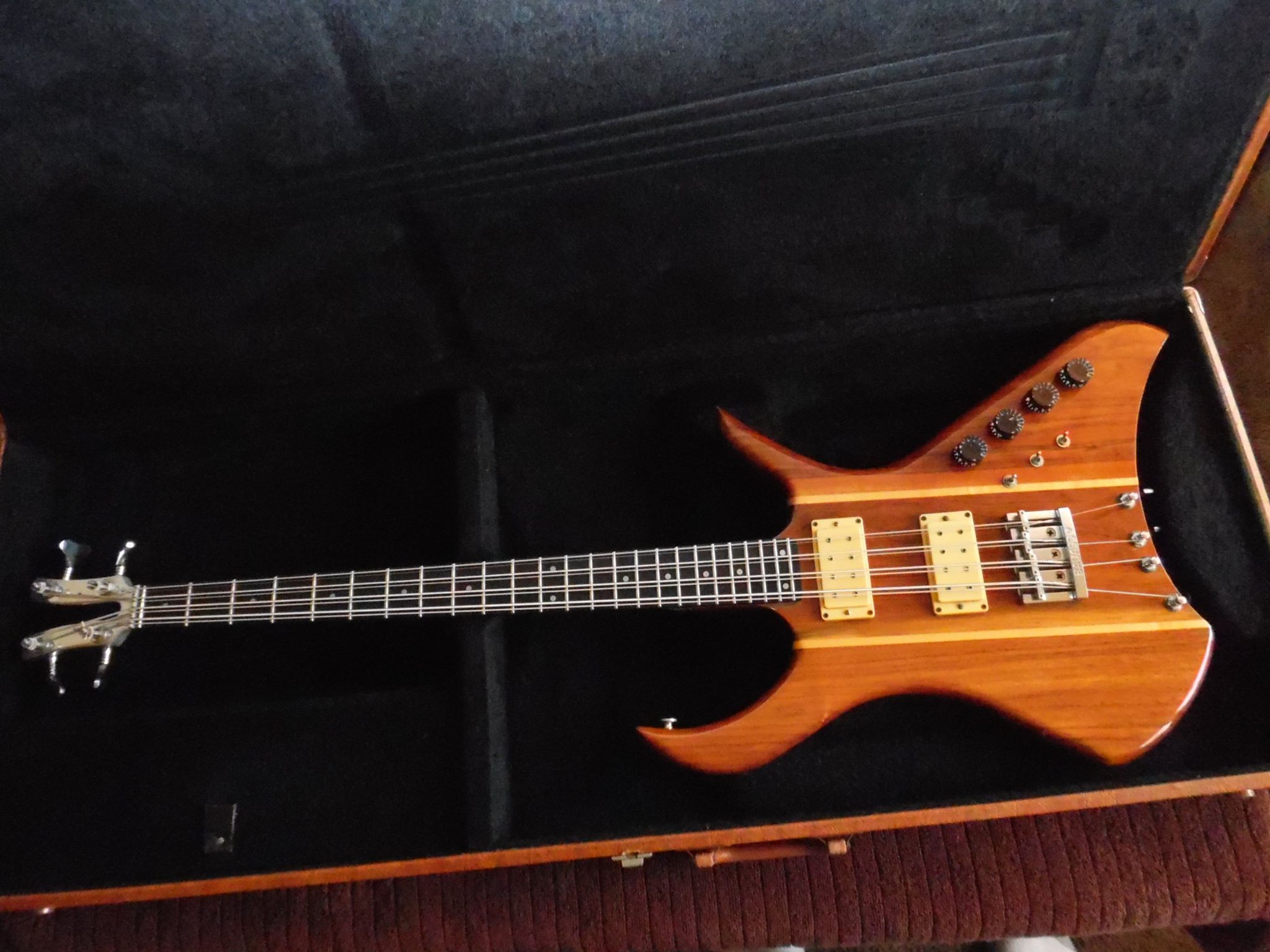 Kramer XL Guitar Review and Vintage Model Discussion