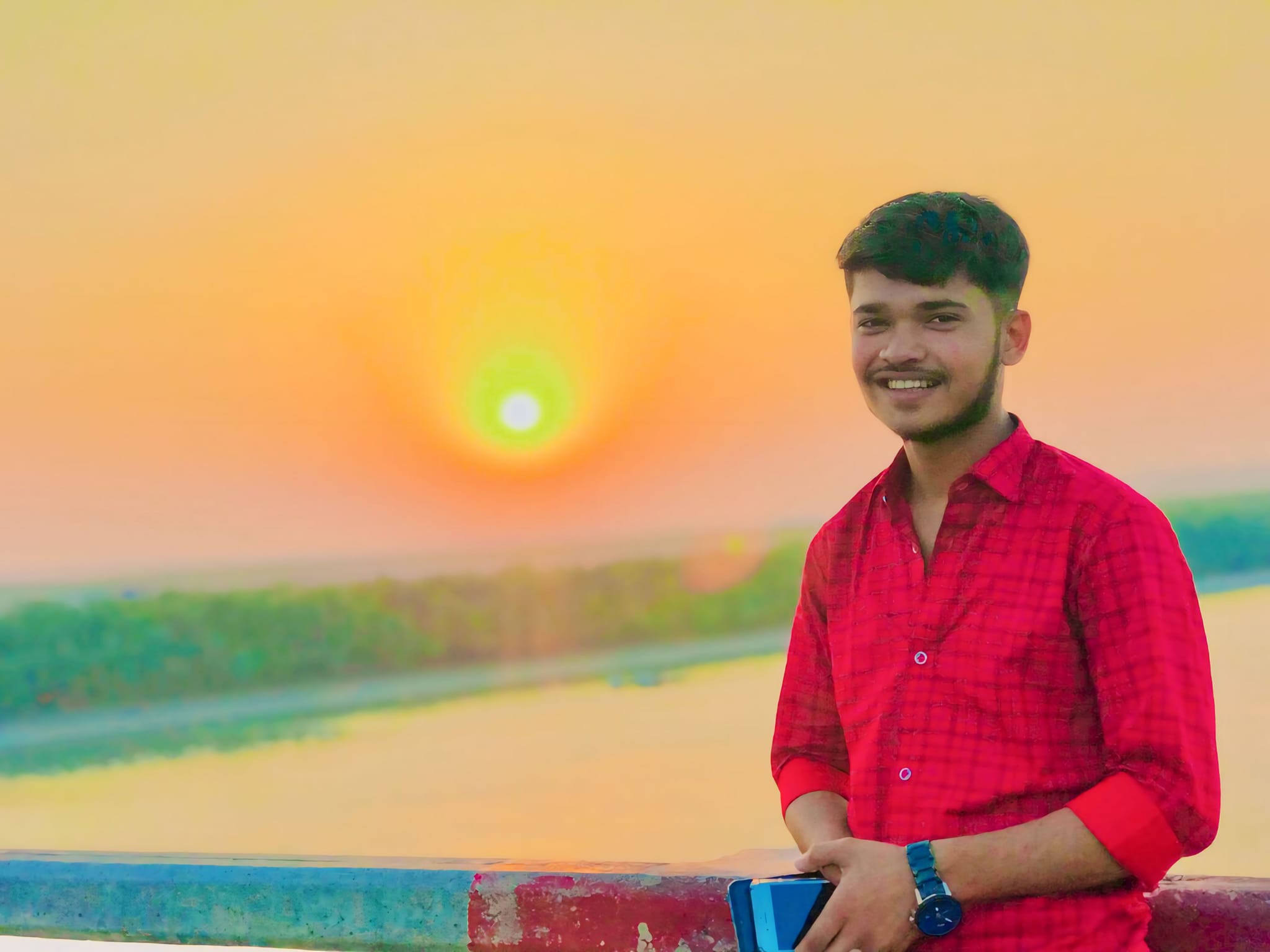 Ali Raj Joy