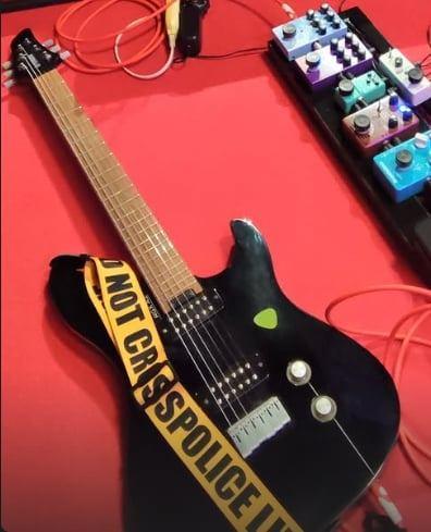 Yamaha RGX 421D electric guitar features