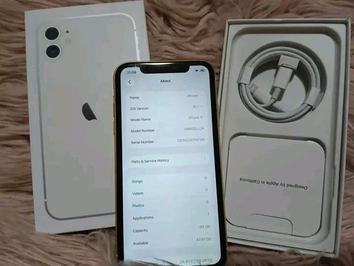 RUSH SALE — iPhone 11 64GB ₱9000NLY •No SIM restrictions • With