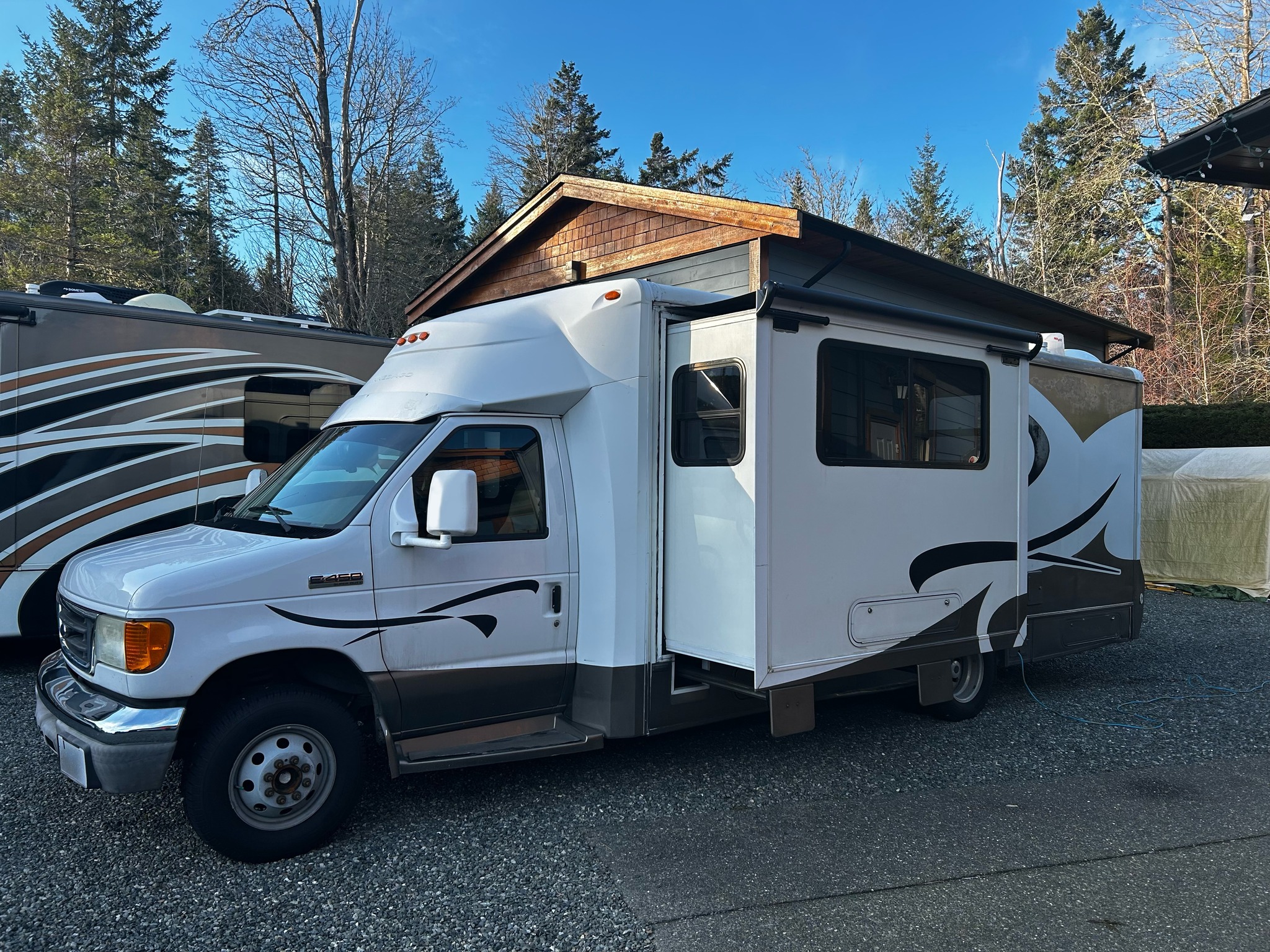 2006 Ford E-450 Super Duty Winnebago Aspect - RVs & Campers - Courtenay ...