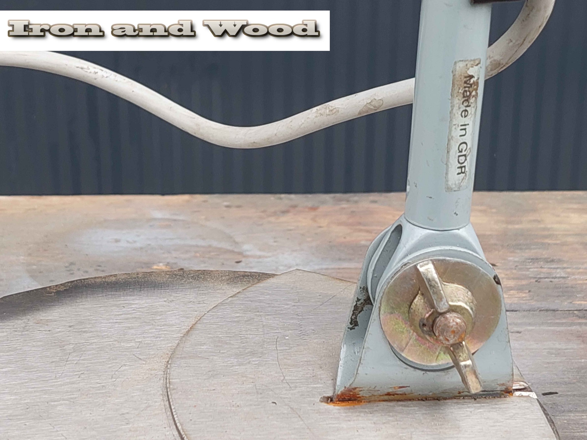 Iron and wood | Gendt