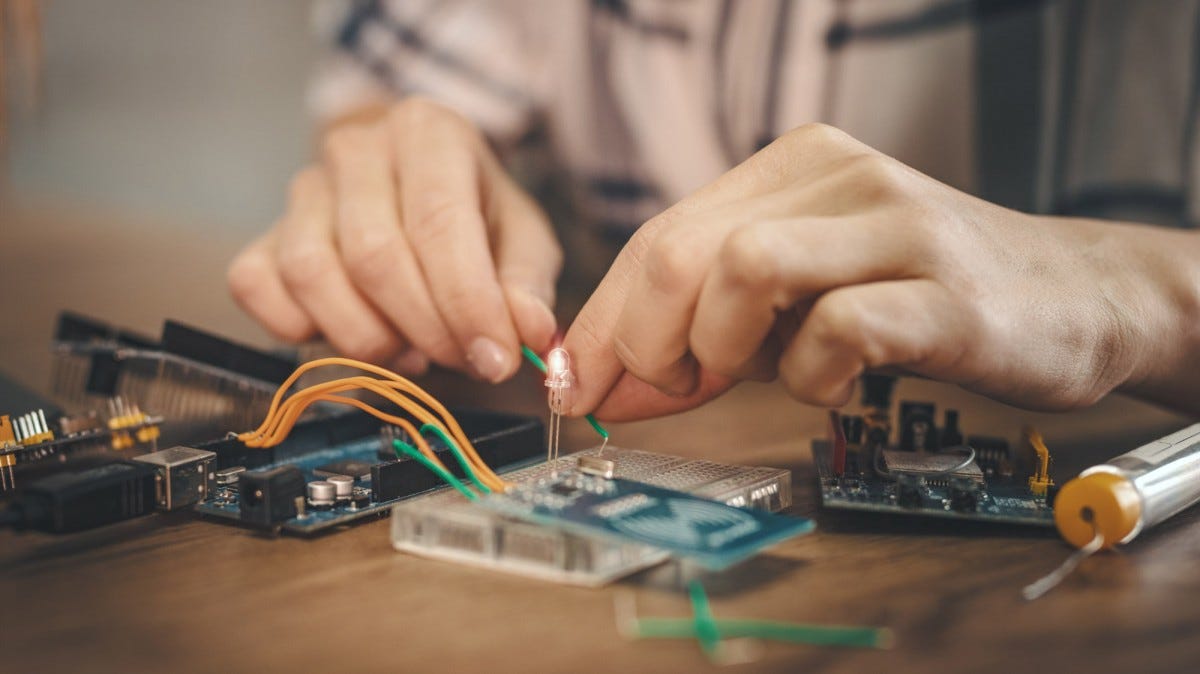 Halifar - 📌 Curso: Arduino desde Cero (Presencial) 🗓 Fechas: 11 y 12 de ...