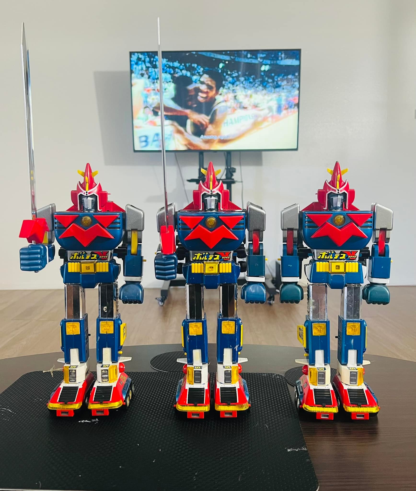 Vintage Voltes V DX diecast toy robots