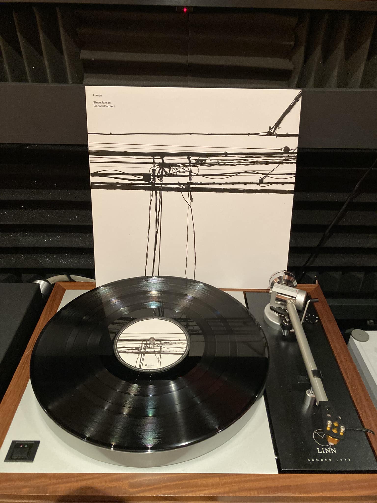 Lumen - Steve Jansen and Richard Barbieri. Following the thread of