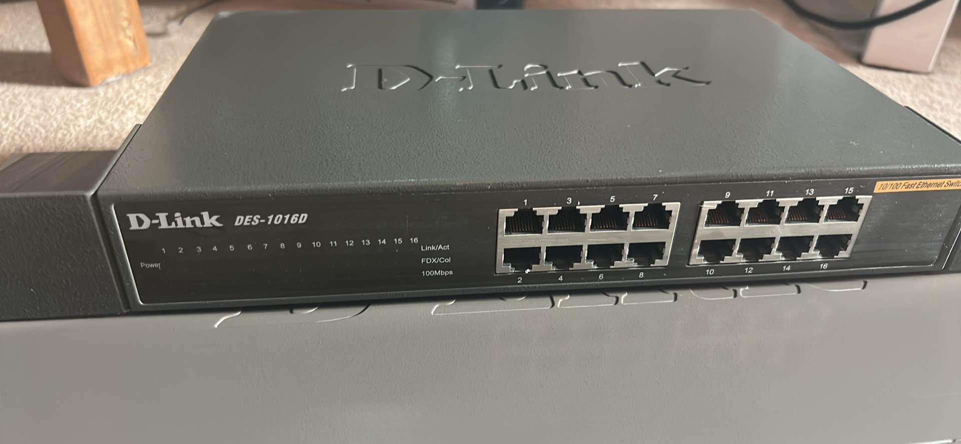 D-link rack mounted fast Ethernet switch x2 - Hubs & Switches ...