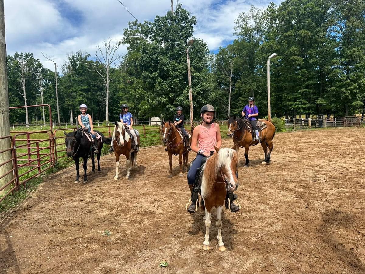 Triple R Stables | Midland VA