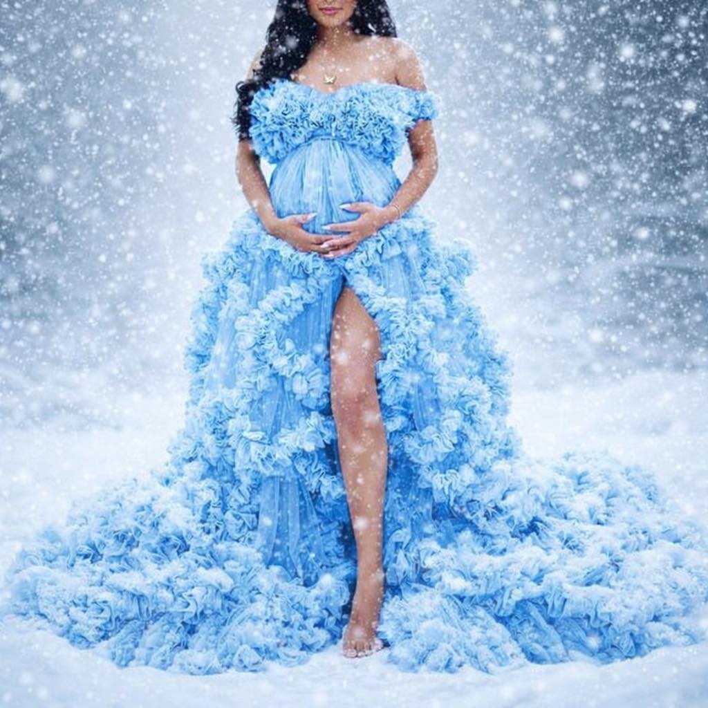 winter wonderland maternity dress Good Morning Snow Queen! Which gown shall I prepare for you today? 1 - Goddess Gown 2 - Winter's Mist Gown 3 - Cloud Dragon Gown 4 - Snow Queen Gown 5 - Shattered Frost Gown 6 Kerala Bridesmaid added a No refund option if mini wedding dress SIZE - True to U.S. Size (Regular Width):11