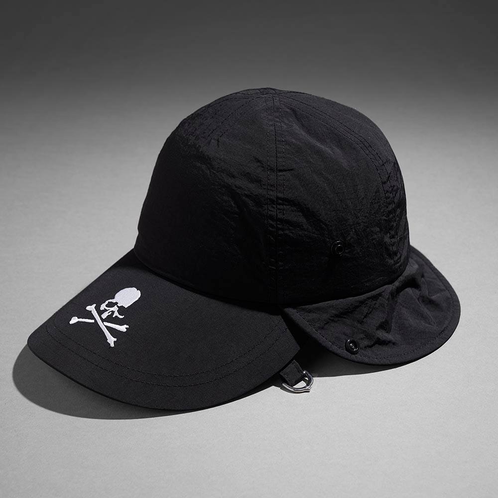 KANGOL × MASTERMIND WORLD BASEBALL CAP The Kangol x Mastermind WORLD Official Convertible Baseball Cap