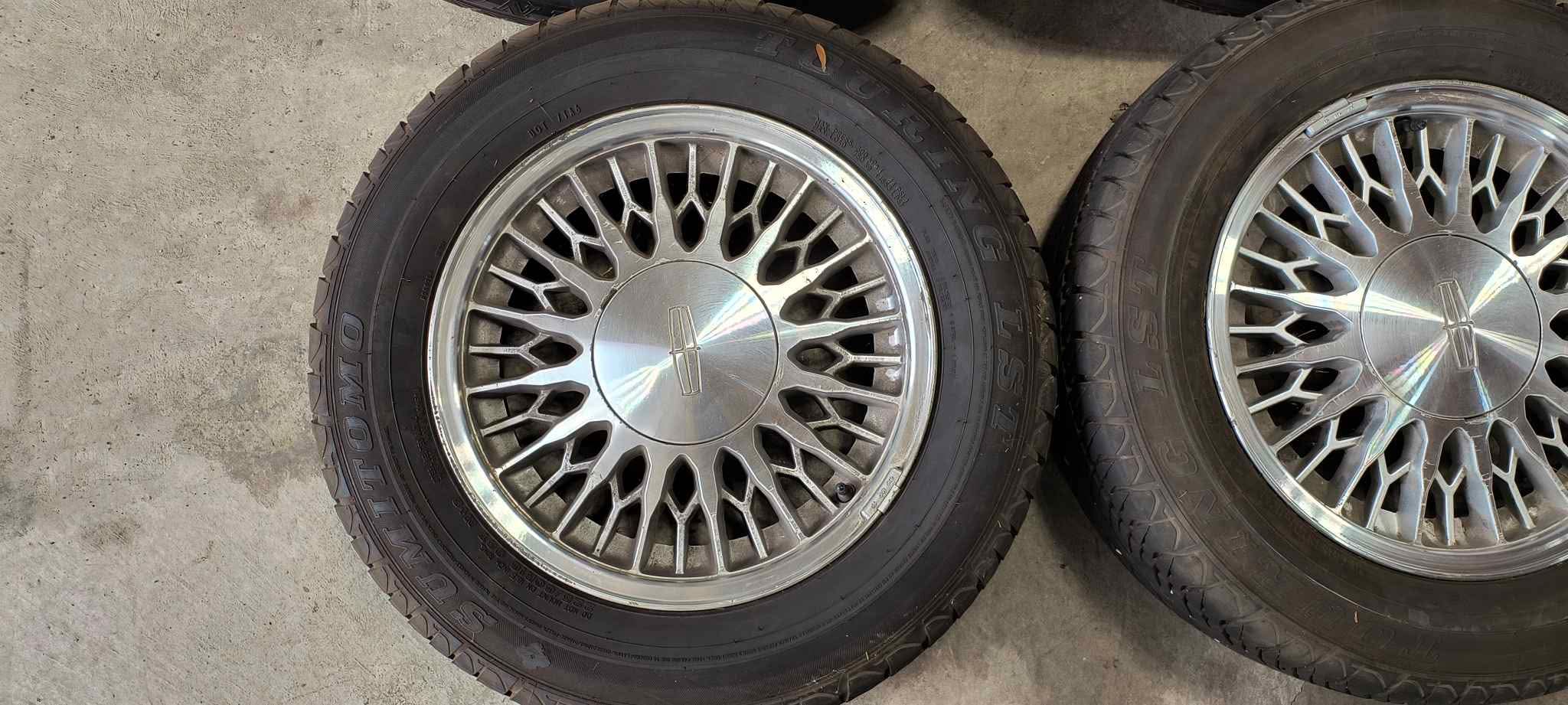 Lincoln Mark VIII 8 Rims, wheels and Sumitomo Touring LST tires - Car ...