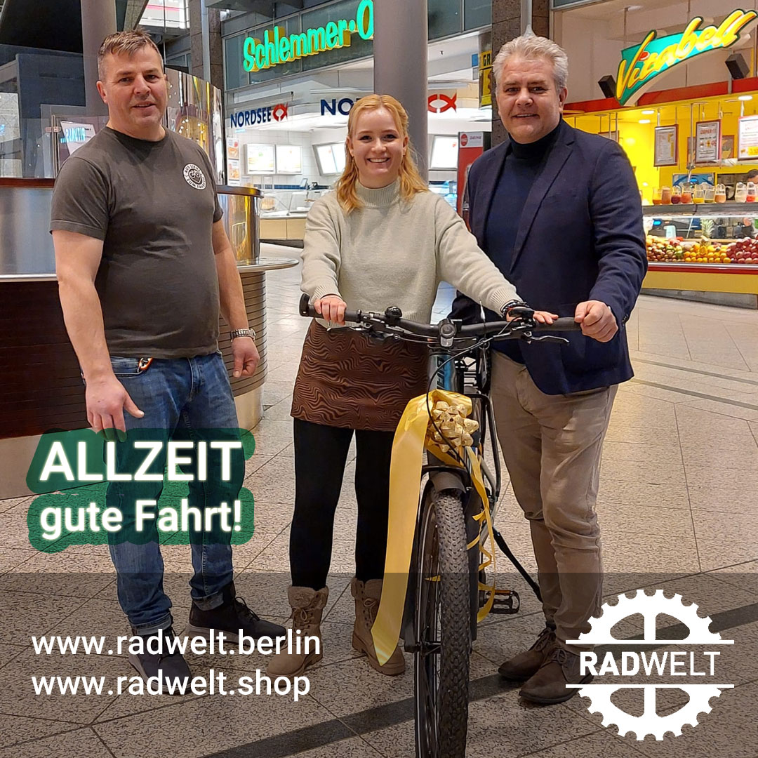 Radwelt - Mit großer Freude überreichten Ingo Walter (re., Forum ...