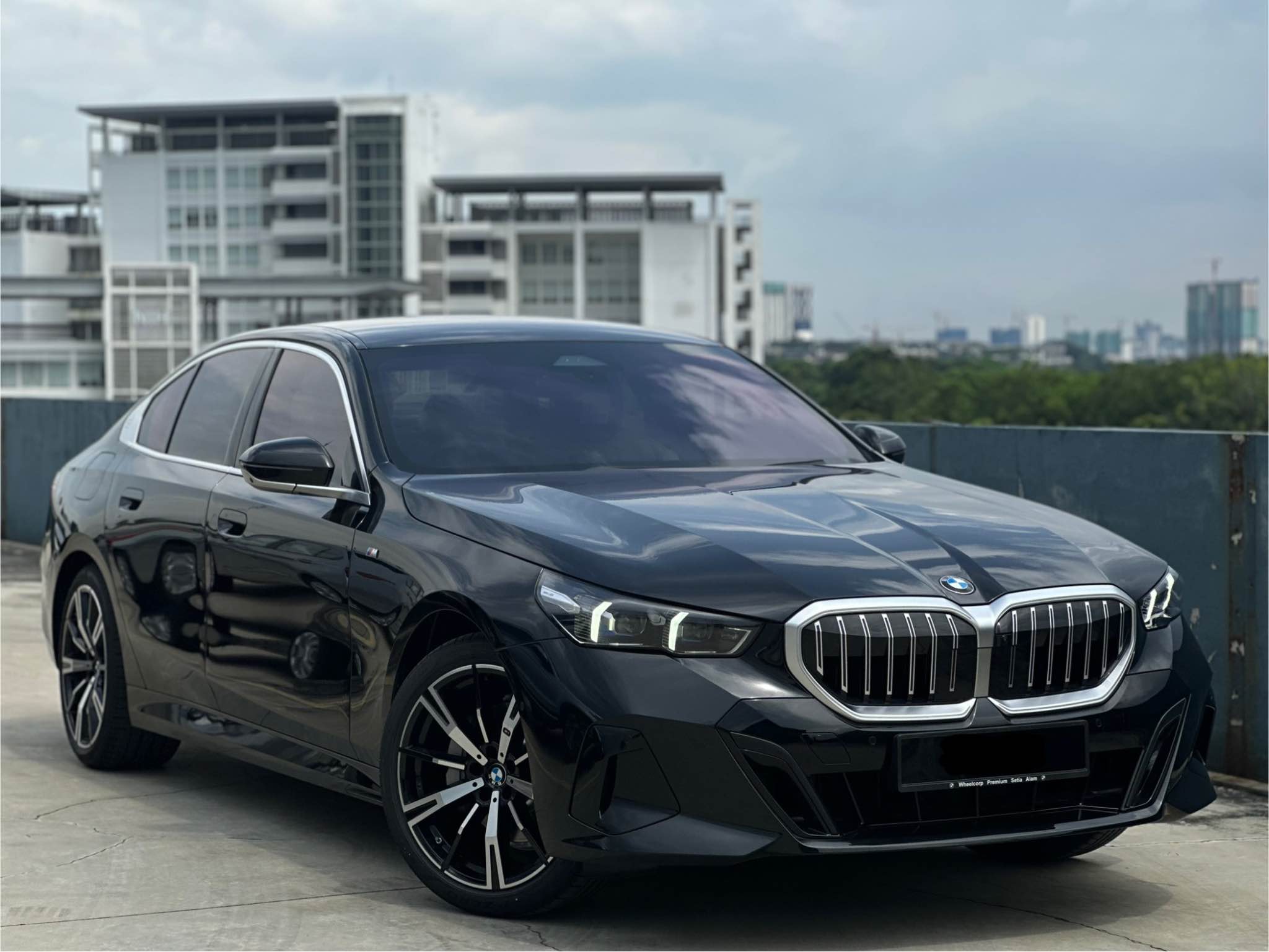2015 BMW 528i M SPORT (CKD)?FACELIFTED ?Offer Now Rm 55,800 